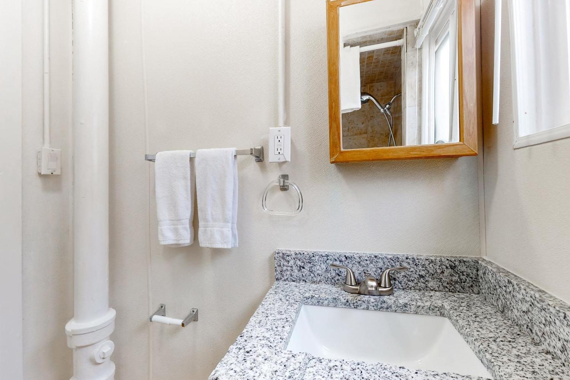 קיור ביץ' Pier View Cottage Unit 3 מראה חיצוני תמונה